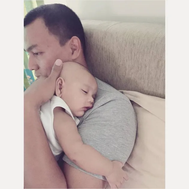 Uut Permatasari Rawat Anak