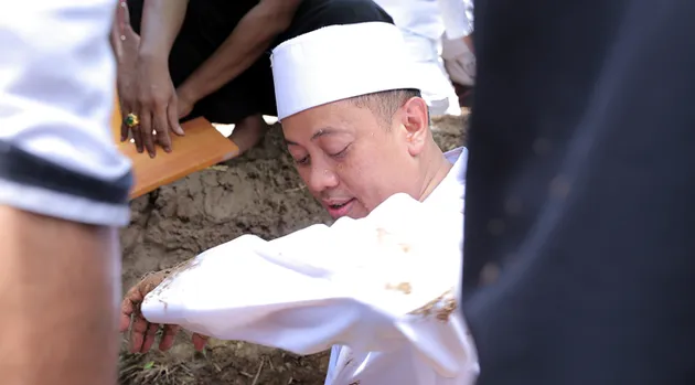 Pemakaman Istri Opick
