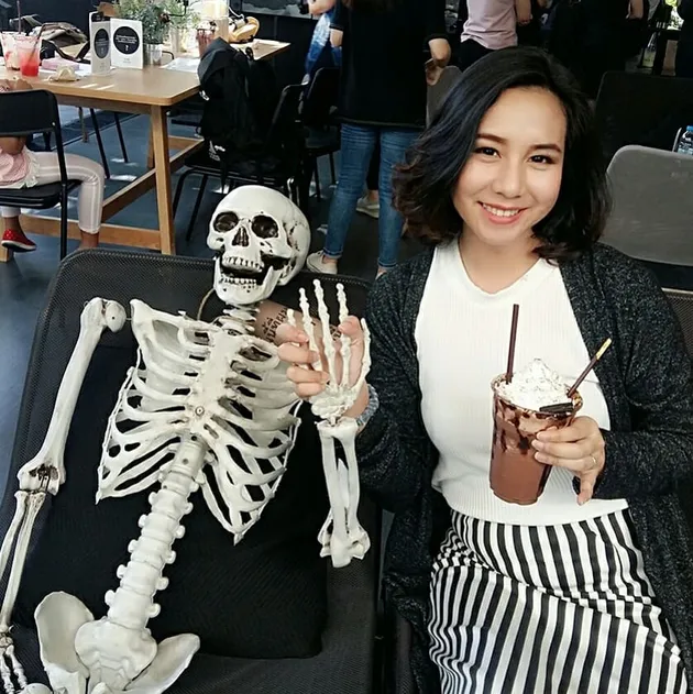 Kid Mai Death Cafe