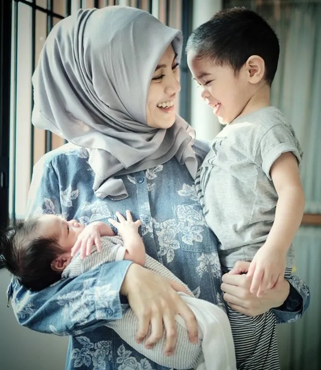 Alyssa Soebandono &amp; Dude Harlino