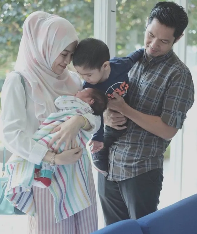 Alyssa Soebandono &amp; Dude Harlino