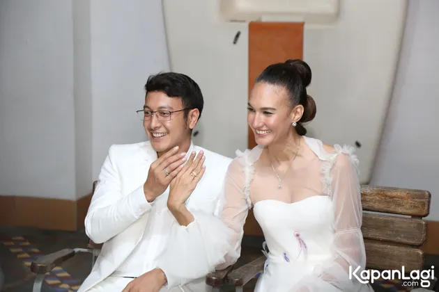 Dimas Anggara - Nadine Chandrawinata