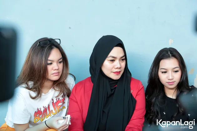 Shafa Haris - Ayu Ting Ting
