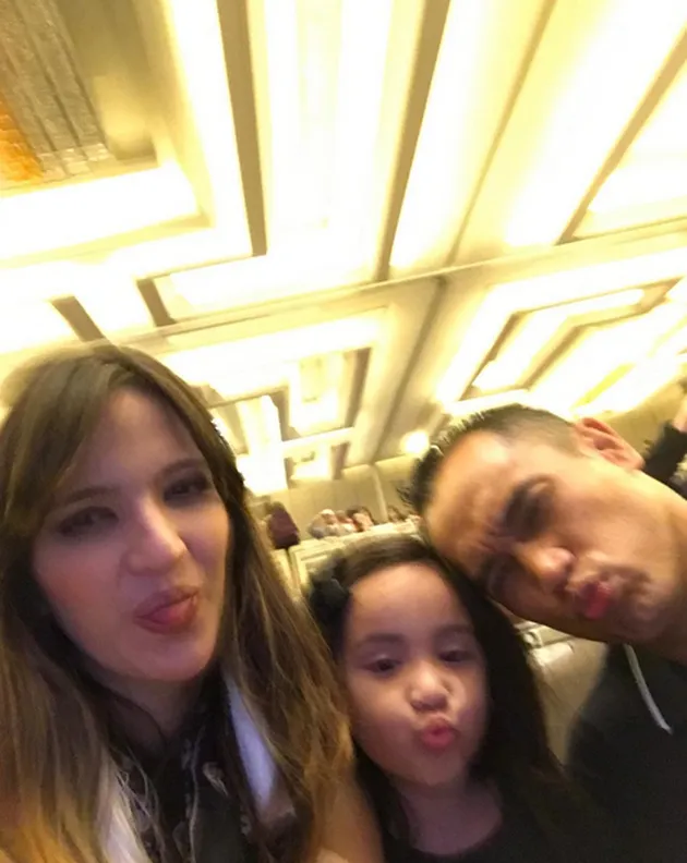 FOTO: Kompak, Nia Ramadhani & Marshanda Temani Anak Nonton ...