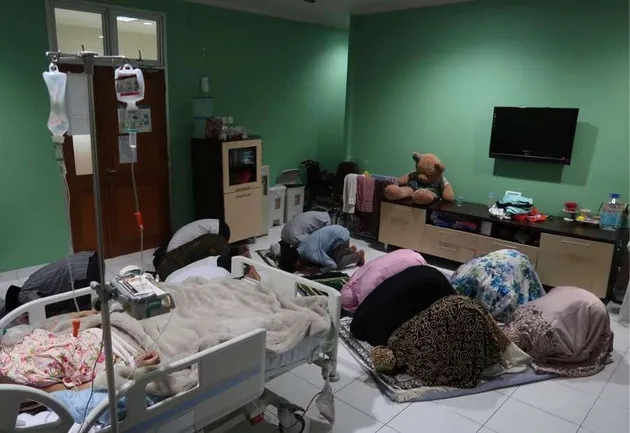 Suasana Pengajian Julia Perez