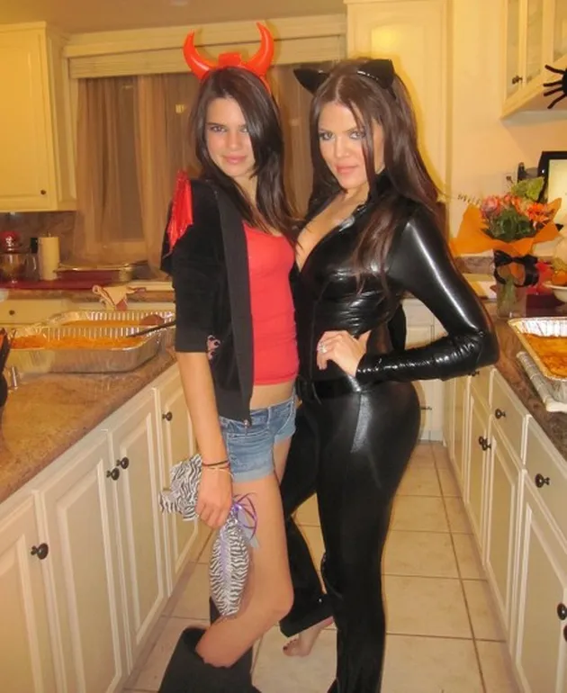 Kostum Halloween Keluarga Kardashian