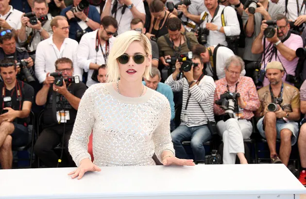 Kristen Stewart Dandan Cantik &amp; Girly