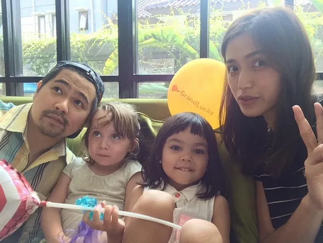 FOTO: KUMPUL BOCAH! KEBAHAGIAAN BABY EL MAIN BARENG TEMAN 