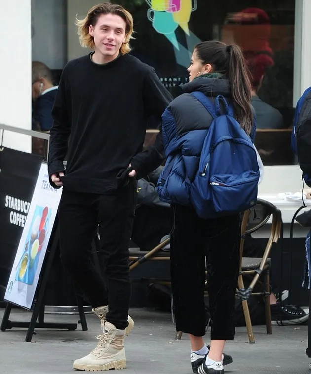 Brooklyn Beckham dan Kim Turnbull
