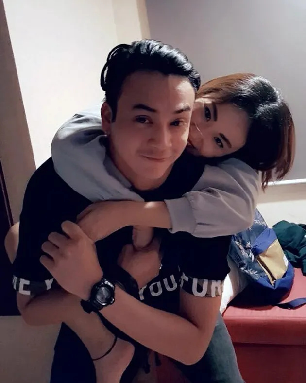 Dimas Andrean dan Istri