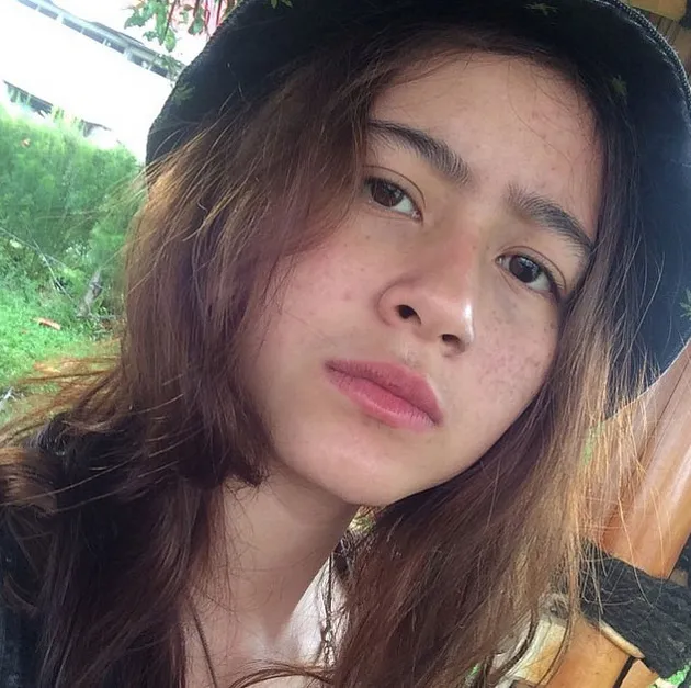 [FOTO] LAURA THEUX, BIDADARI BISU SUPER CANTIK DARI 