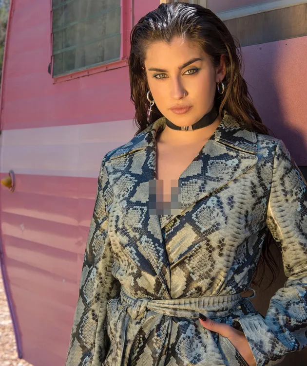 Lauren Jauregui jadi cover Nylon Magazine