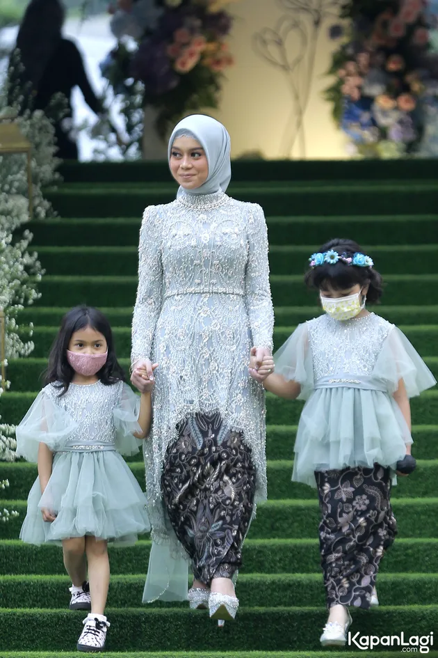 lesti di acara lamaran