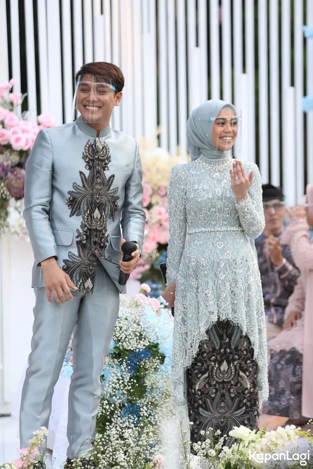 lesti pamer cincin