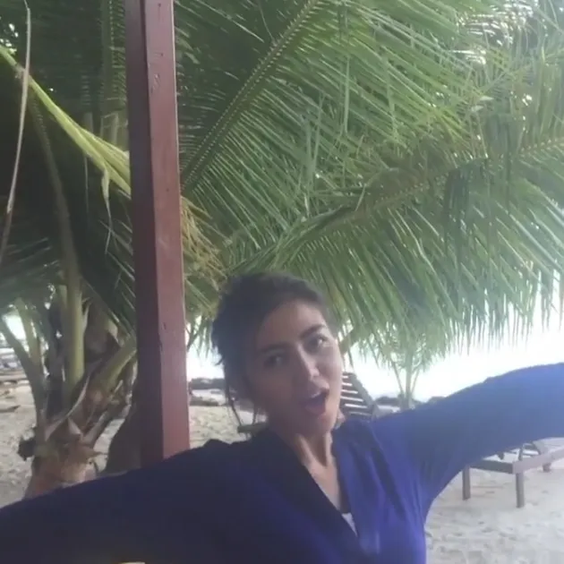 Liburan Bella Shofie