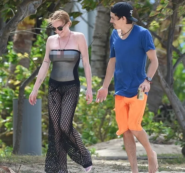 Lindsay Lohan &amp; Pacarnya Mesra