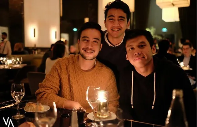 vidi aldiano, kegiatan vidi, liburan artis, liburan vidi, foto vidi