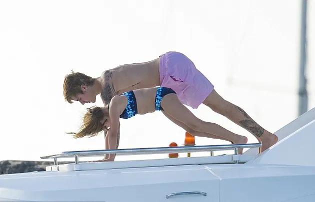 Justin Bieber &amp; adiknya