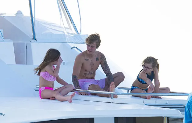 Justin Bieber &amp; adiknya