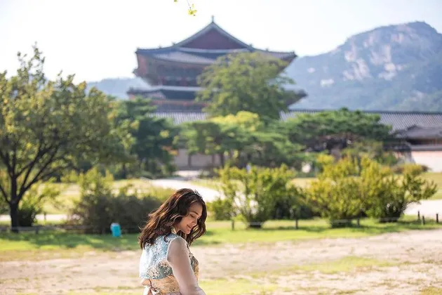 Luna Maya di Seoul Korea