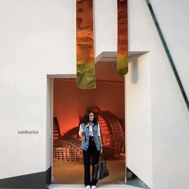 Luna Maya di Seoul Korea