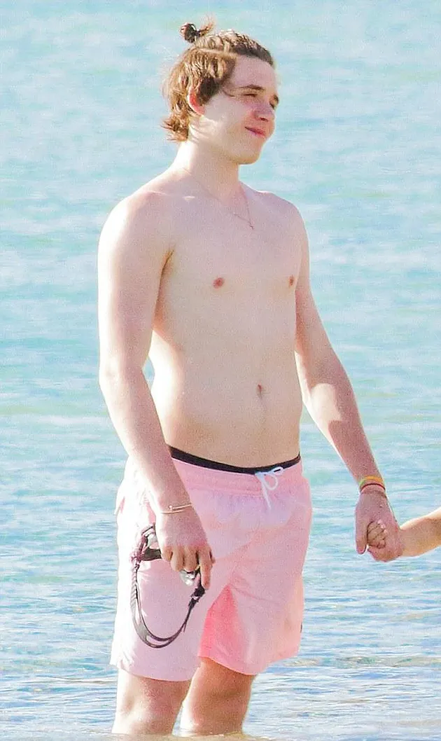 Liburan Keluarga Beckham ke Yunani