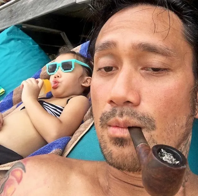 liburan selebriti, tora sudiro, liburan tora sudiro
