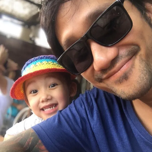 liburan selebriti, tora sudiro, liburan tora sudiro