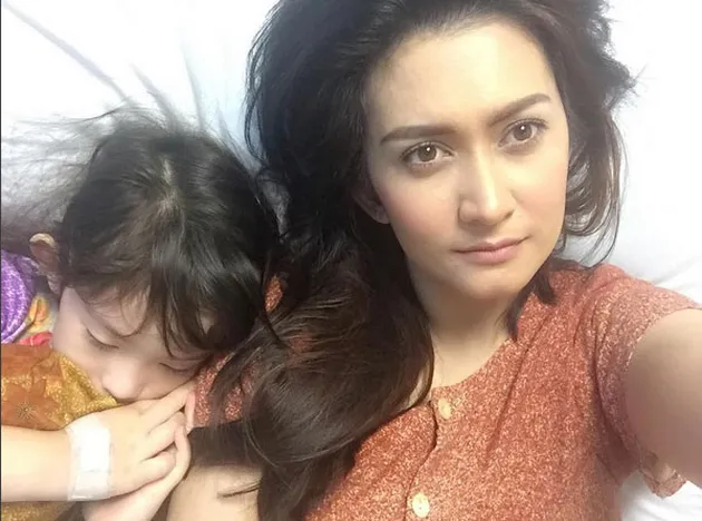 Liburan Zack Lee dan Anak Tanpa Nafa Urbach