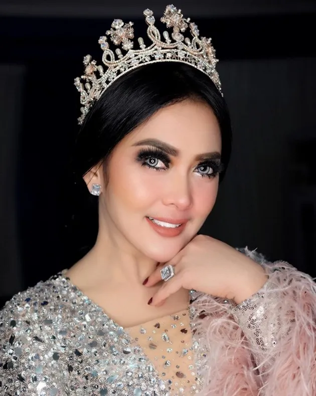 Liburan Syahrini