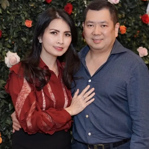 keluarga hary tanoesoedibjo