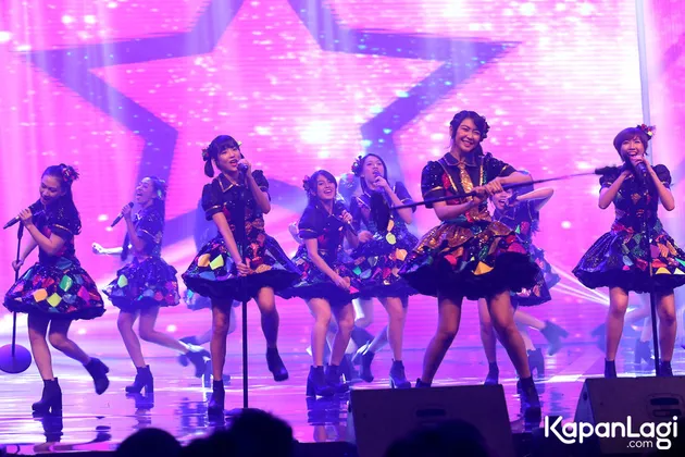 Ulang tahun RTV yang ke-2 pada Rabu (18/5) menjadi momen perdana JKT48 memainkan single terbarunya Hanya Lihat ke Depan.