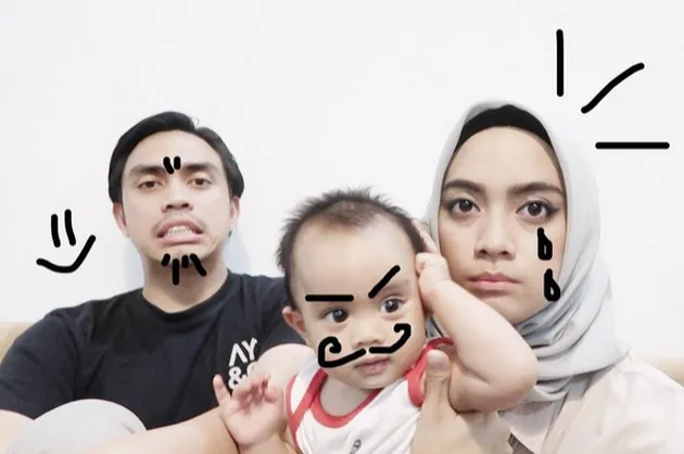 Keluarga Kecil Selebriti