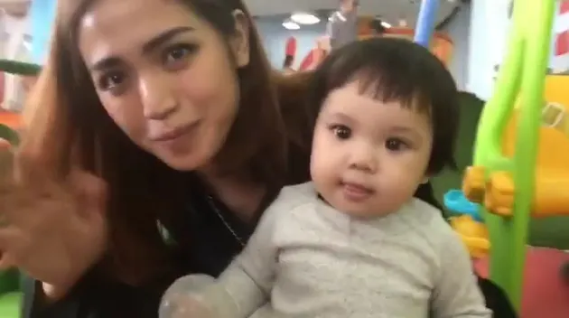 Baby El &amp; Gempi Main Bareng