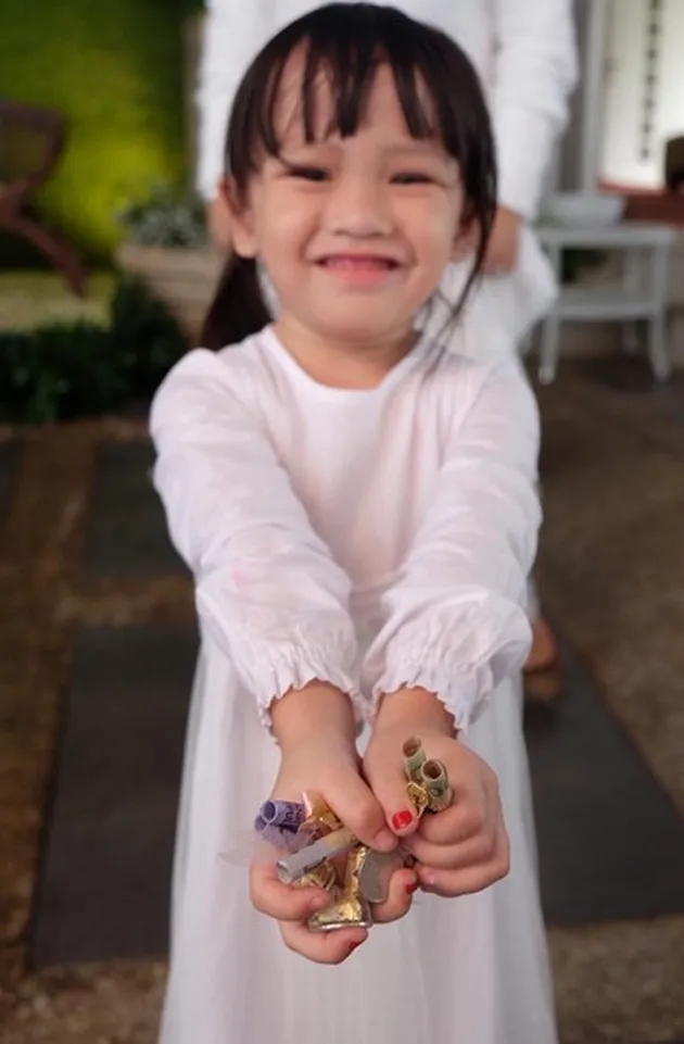 anak selebriti, anak artis, anak dian ayu, anak omesh