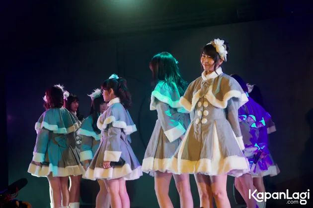 Bicara mengenai rencana ke depannya, gadis cantik berusia 23 tahun ini bercerita kalau ia akan rehat sejenak. Untuk kedepannya, Ve masih menimbang-nimbang jalan mana yang akan ia pilih.