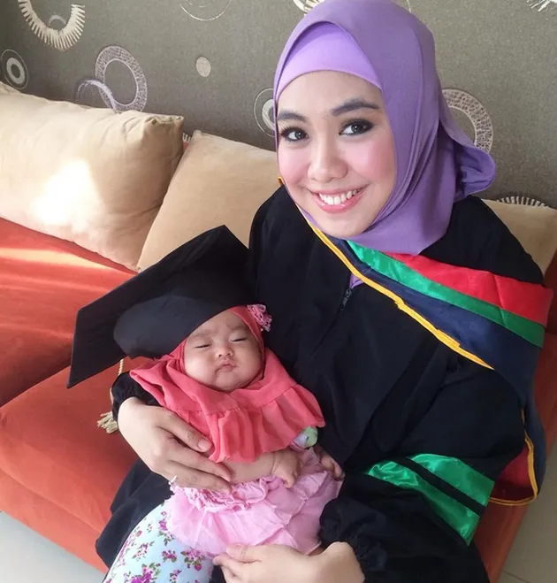 Oki Setiana Dewi Lulus S2