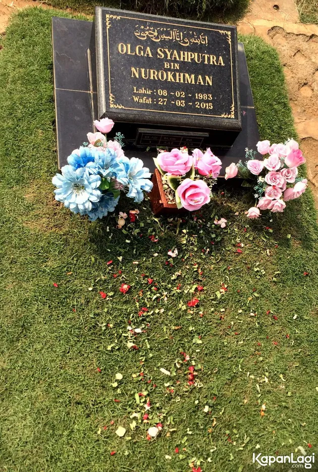 Makam Olga Syahputra