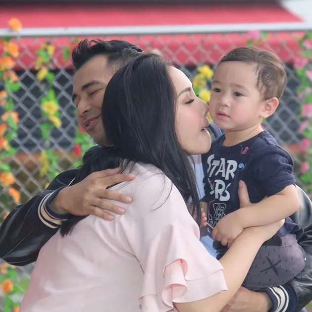 Rafathar Anak Raffi Ahmad &amp; Nagita Slavina