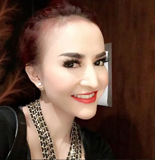 Pacar Cynthiara Alona