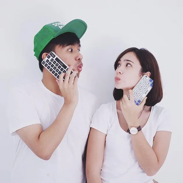 Foto Mesra Joshua &amp; Pamela Bowie