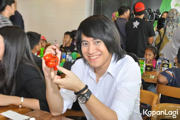 Kevin Aprillio &amp; Vicy Melanie Akan Menikah