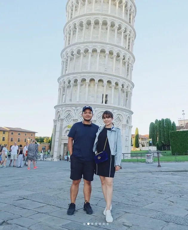 Momo Geisha &amp; Reza