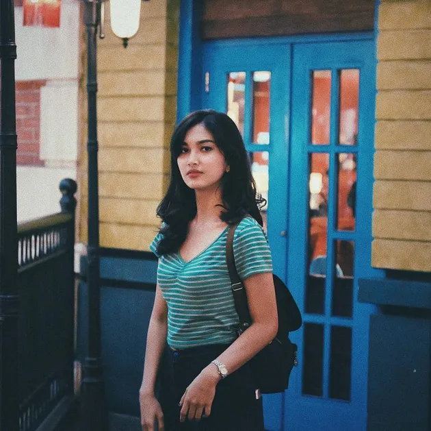Mey Diana Lativah, Young Lex