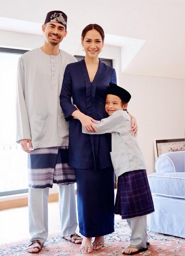 FOTO: Manis! Momen Ceria BCL & Ashraf Sinclair Bersama Sang Anak