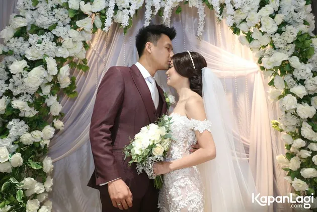 Fendy Chou dan Stella Cornelia Menikah