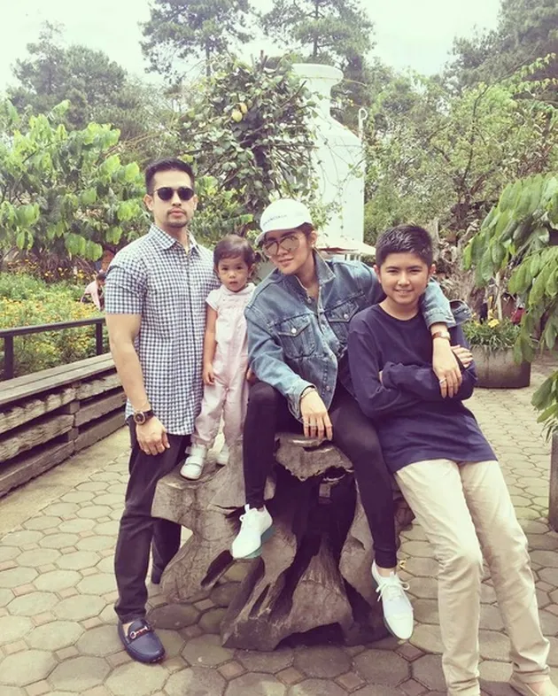 Keluarga Olla Ramlan