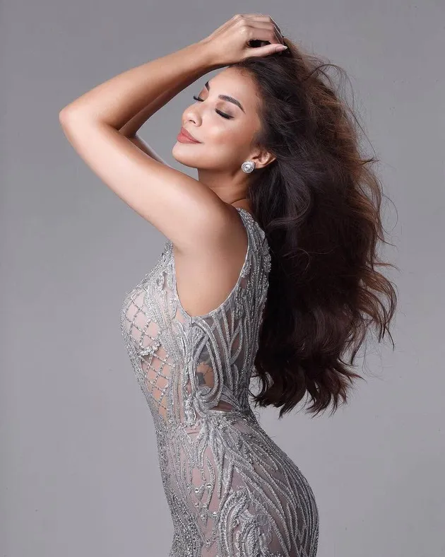 manohara odelia pinot, dulu dan kini