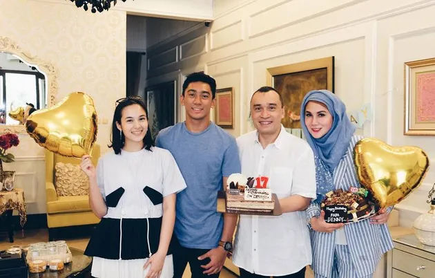 Marini Zumarnis - Chelsea Islan - Daffa Wardhana
