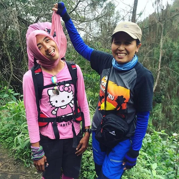 pendaki pink gunung